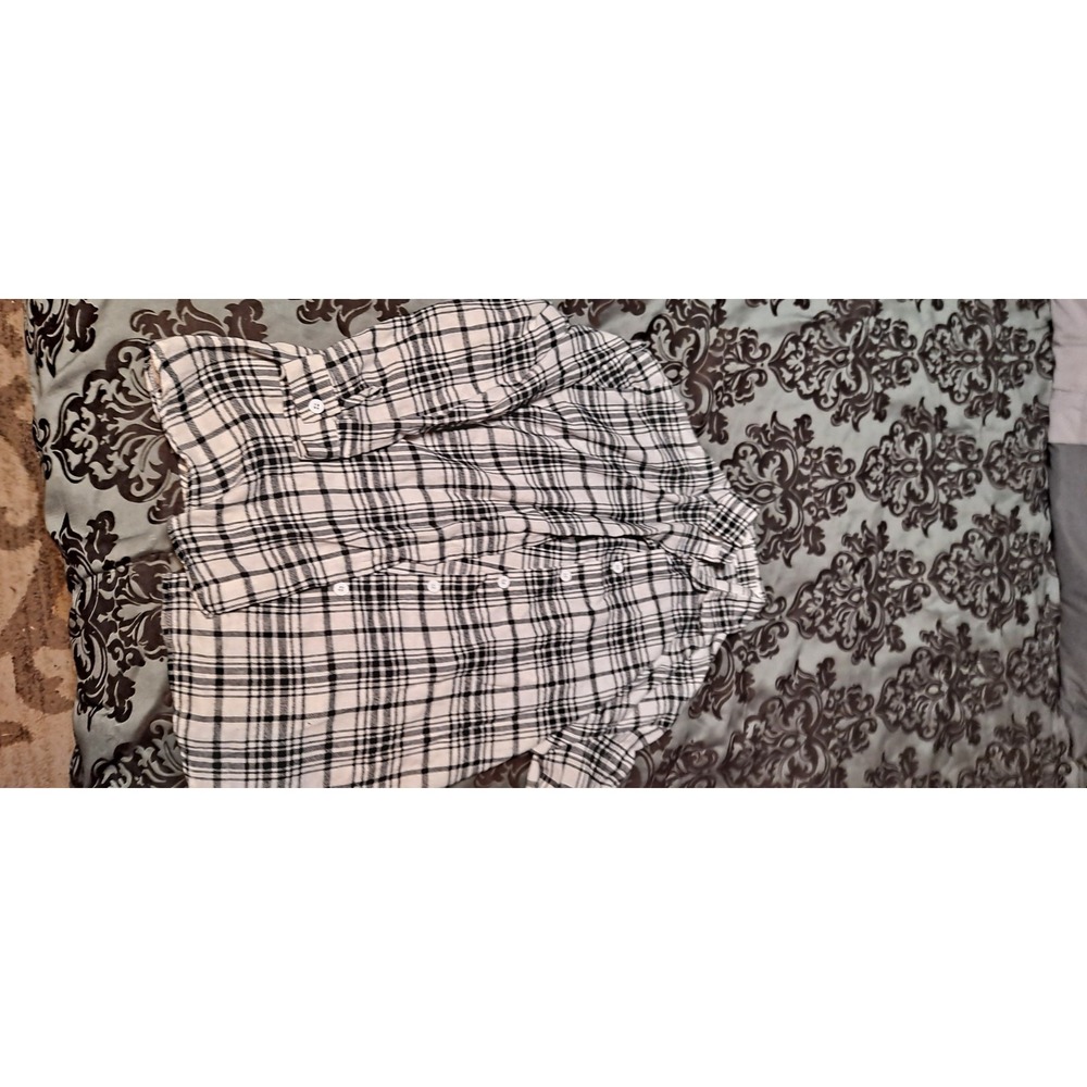 Black & White Thin Flannel Button Down‎ XL Women's